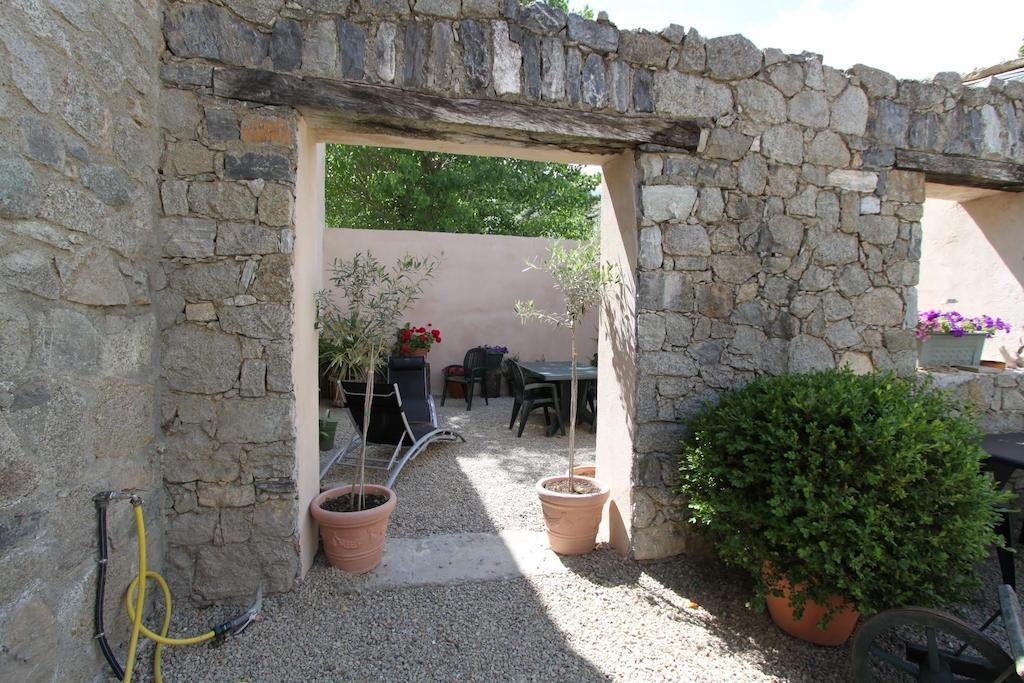 A Mandria, Appartements Avec Cuisine 30M2, Patio, Vue Montagnes Et Citadelle, 5 Minutes A Pied Du Centre Ville Et Des Rivieres Corte  Phòng bức ảnh