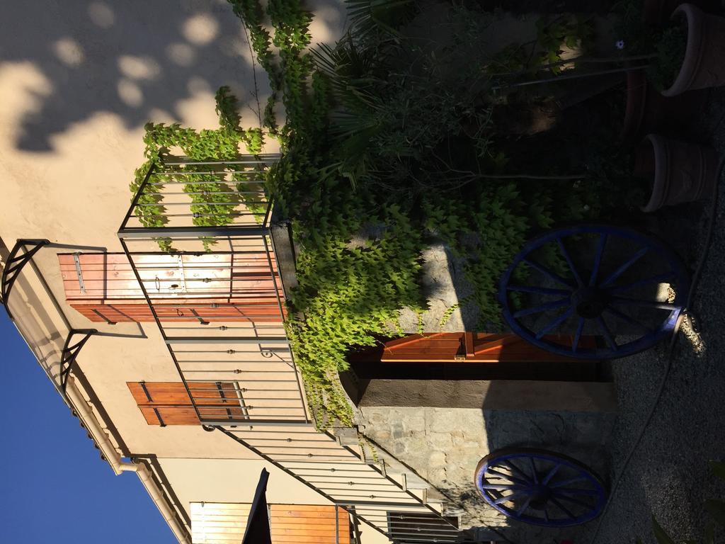 A Mandria, Appartements Avec Cuisine 30M2, Patio, Vue Montagnes Et Citadelle, 5 Minutes A Pied Du Centre Ville Et Des Rivieres Corte  Ngoại thất bức ảnh
